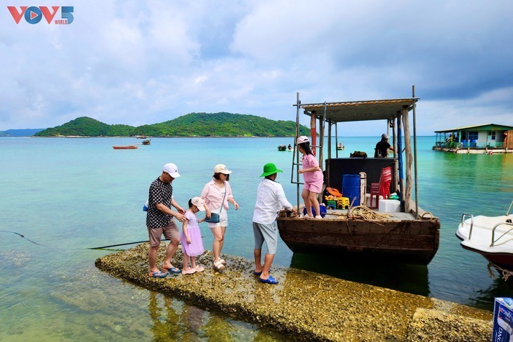 Isla Thanh Lan, una joya escondida en medio del océano - ảnh 3