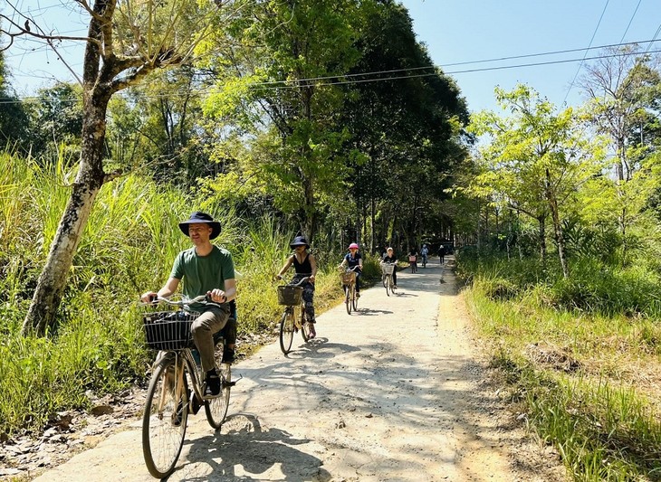 Parque Nacional de Cat Tien, un lugar de conservación de la naturaleza y la biodiversidad de Vietnam - ảnh 2