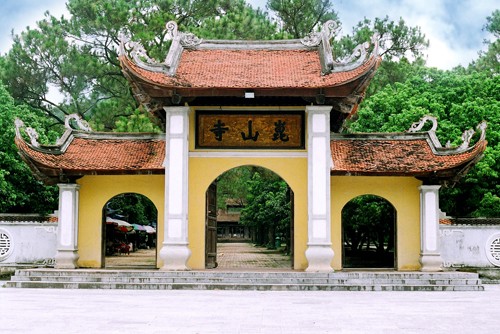 越南民族传统文化与信仰的保存地——昆山-劫泊 - ảnh 1