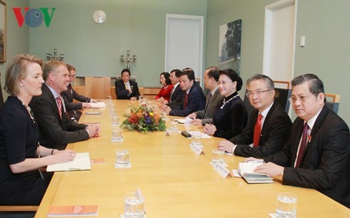Нгуен Тхи Ким Нган приняла участие в переговорах с председателями обеих палат Австралии - ảnh 1