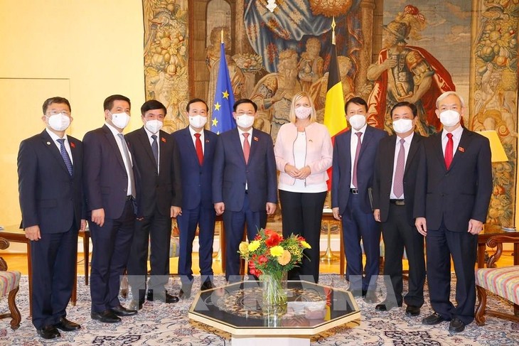 比利时报刊：越南国会主席王庭惠的访问有助于将越欧关系提高到新水平 - ảnh 1
