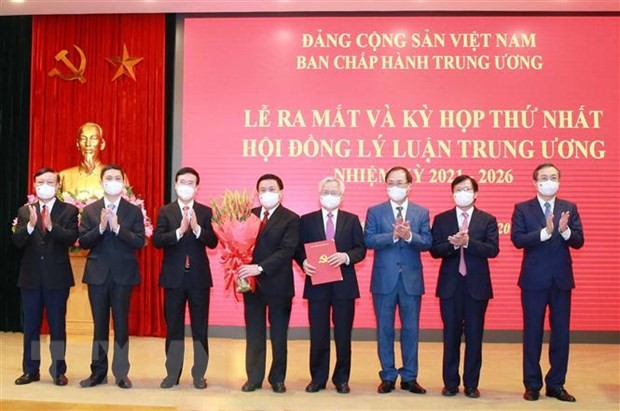 新一届越共中央理论委员会成立 - ảnh 1
