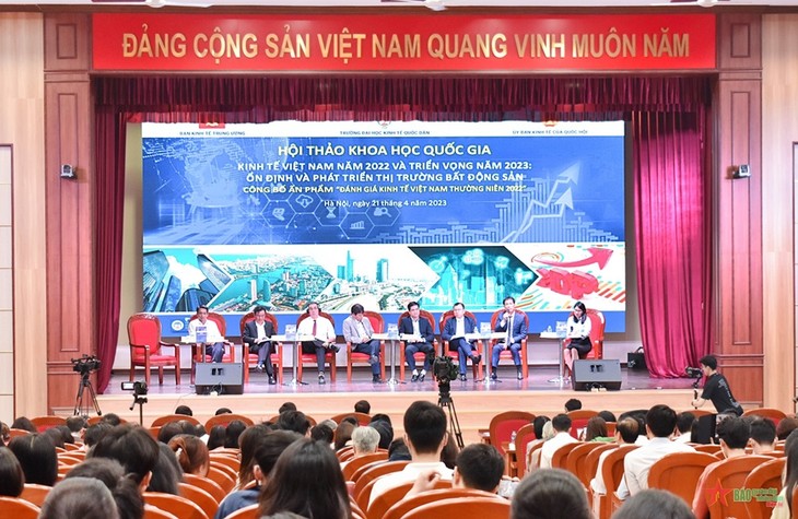 2022年越南经济和2023年展望：稳定并发展房地产市场 - ảnh 1
