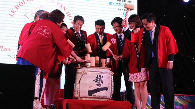   Coup d’envoi de l’échange culturel Vietnam-Japon 2017 à Danang - ảnh 1