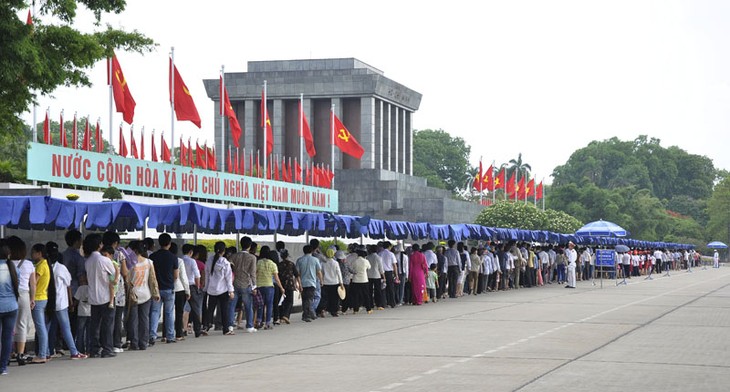 Le 2 septembre: le jour où l’on rend hommage au président Ho Chi Minh - ảnh 3