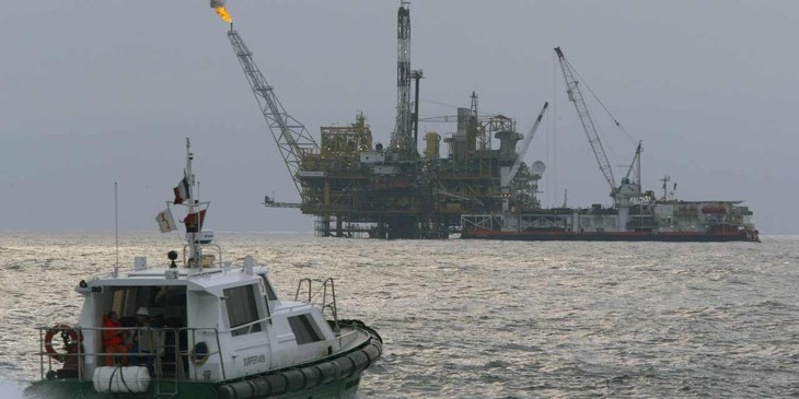 Les Etats-Unis veulent étendre l’exploitation du pétrole et du gaz offshore - ảnh 1