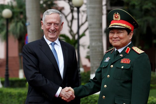 Le secrétaire américain à la Défense en visite au Vietnam - ảnh 2