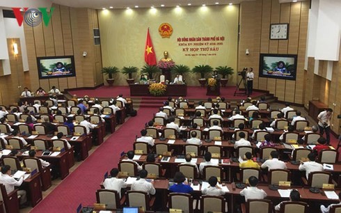 Session de questions-réponses au conseil populaire de Hanoi - ảnh 1