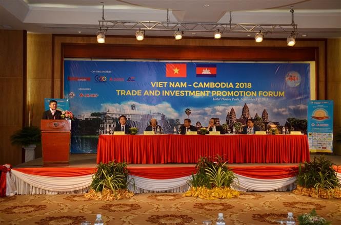 Vietnam-Cambodge: Forum de promotion du commerce et de l’investissement   - ảnh 1