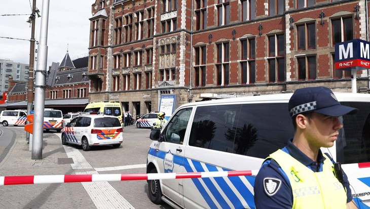 Pays-Bas: un «attentat terroriste majeur» déjoué, sept hommes arrêtés - ảnh 1