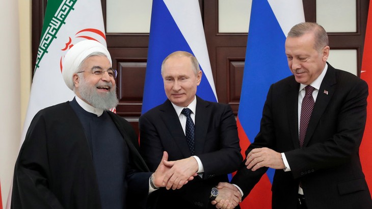Vladimir Poutine appelle à «éliminer définitivement le foyer terroriste» d'Idleb - ảnh 1