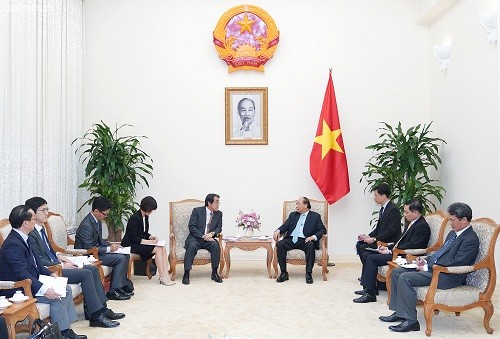 Nguyên Xuân Phuc reçoit l’ambassadeur japonais au Vietnam  - ảnh 1