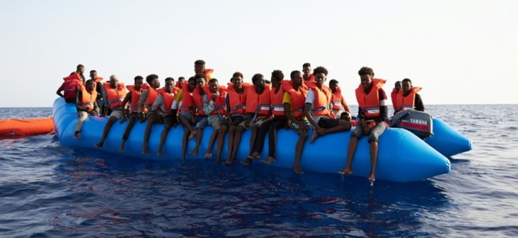 Libye: plus de 110 migrants portés disparus après un naufrage  - ảnh 1