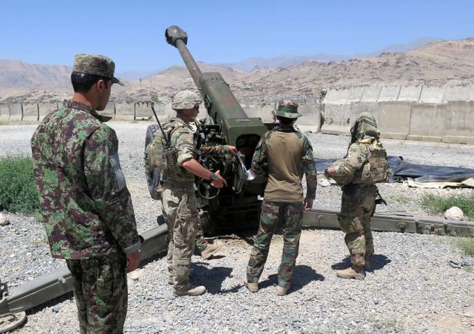 Donald Trump veut garder 8 600 soldats en Afghanistan après la signature d’un accord avec les talibans - ảnh 1