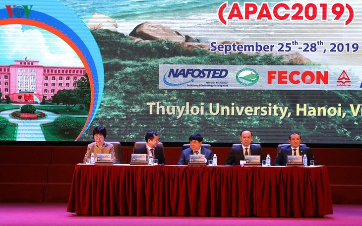 L’ouverture de l’APAC 2019 à l’université d'hydraulique de Hanoï. - ảnh 1