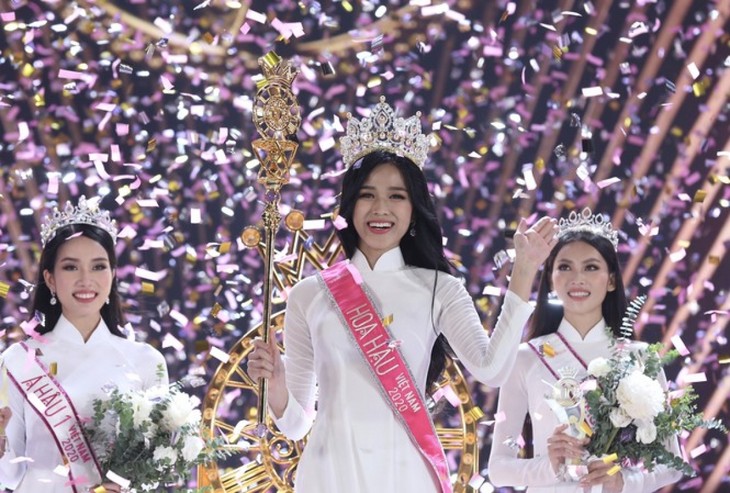 Dô Thi Hà, Miss Vietnam 2020 - ảnh 1