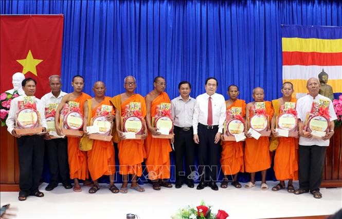 Chol Chnam Thmay: Trân Thanh Mân présente ses voeux aux Khmers - ảnh 1