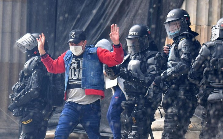 Colombie : l’appel des élus français à Macron pour condamner la répression policière - ảnh 1