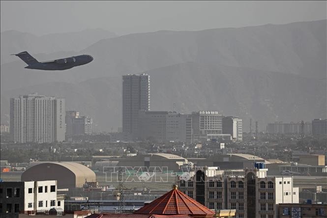 Afghanistan: les États-Unis ont mené une frappe de drone contre un “organisateur” de l'EI - ảnh 1