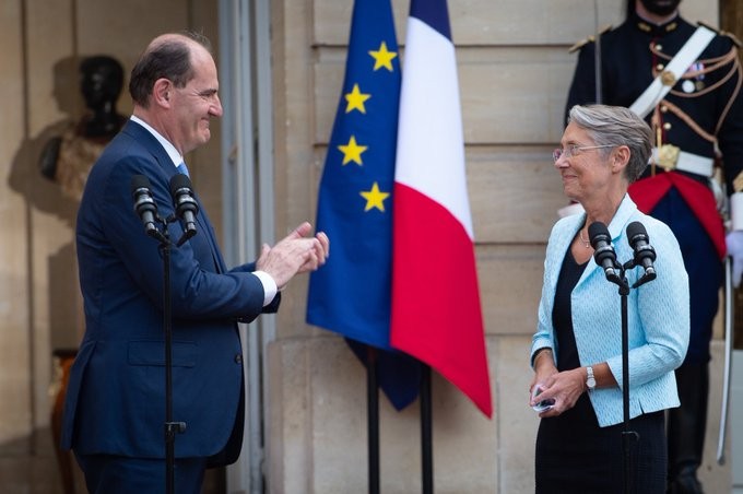 France: Élisabeth Borne nommée Première ministre - ảnh 1