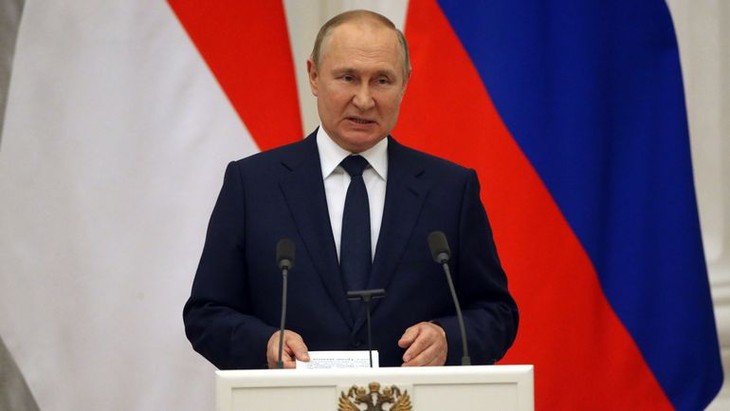 Vladimir Poutine facilite l'obtention de la nationalité russe pour tous les Ukrainiens - ảnh 1