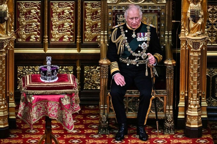Mort d'Elizabeth II: le roi Charles III succède à sa mère sur le trône britannique - ảnh 1