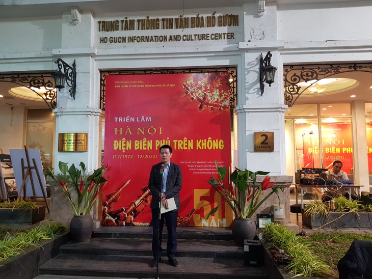 L’ancien quartier de Hanoï célèbre les 50 ans de la victoire «Hanoï-Diên Biên Phu aérien» - ảnh 1