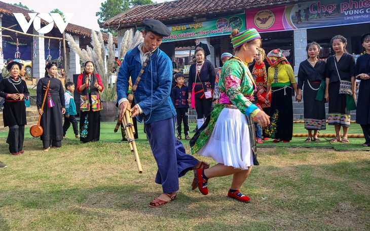 Promouvoir les couleurs culturelles des ethnies vietnamiennes - ảnh 1