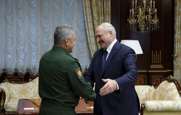 Alexandre Loukachenko demande des garanties de sécurité à la Russie - ảnh 1