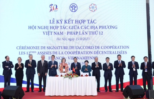 12e Assises de la coopération décentralisée franco-vietnamienne : l’ouverture de nouvelles opportunités - ảnh 1