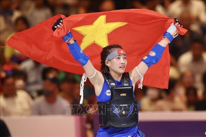 SEA Games 32: Le Vietnam occupe la deuxième place sur le classement par nation - ảnh 1