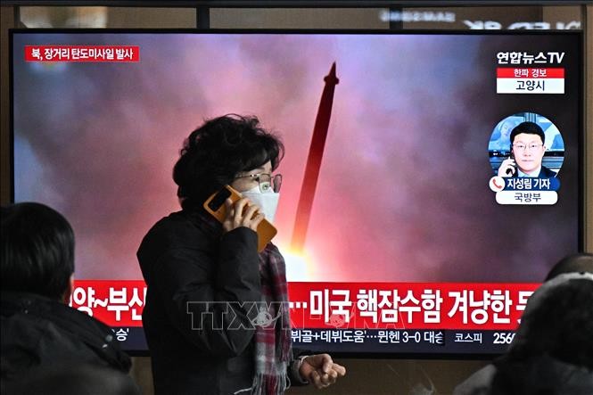 Pyongyang envoie un deuxième missile balistique en moins de vingt-quatre heures - ảnh 1