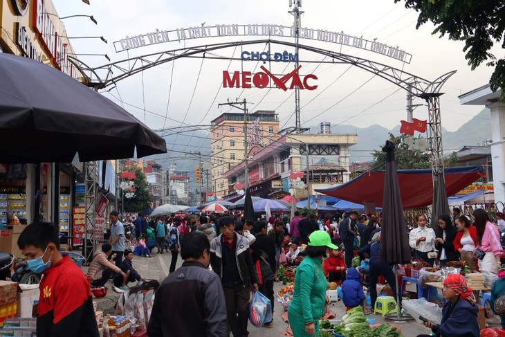 Mèo Vac: L'incontournable marché du plateau calcaire de Dông Van - ảnh 1