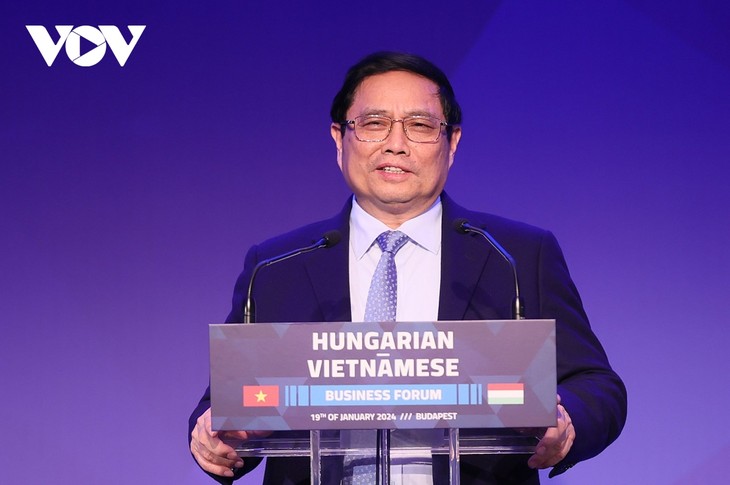 Forum d’affaires Vietnam – Hongrie - ảnh 1