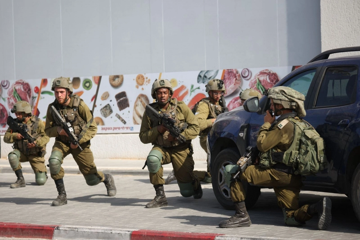 Israël et le Hamas se rapprochent d'un accord d'échange de prisonniers et d'un cessez-le-feu - ảnh 1