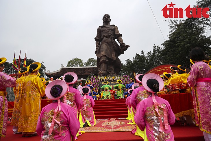 Hanoï célèbre le 235e anniversaire de la victoire de Ngoc Hôi-Dông Da - ảnh 1