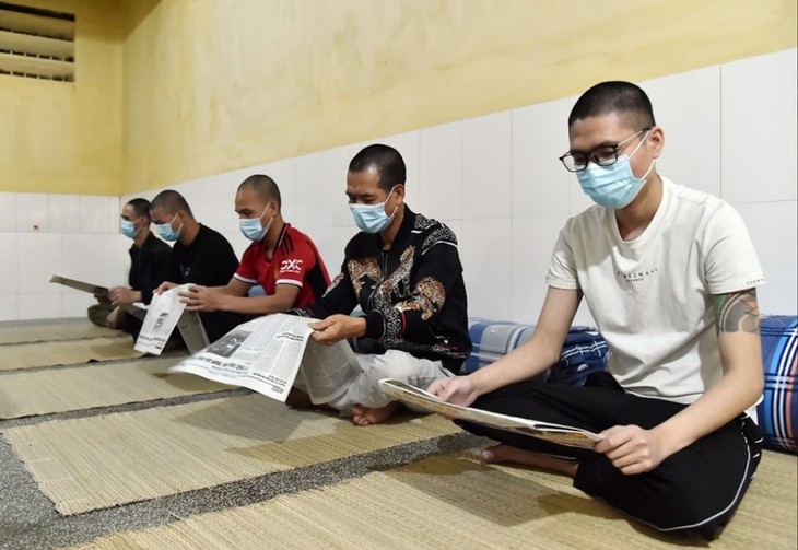Hanoï: Un engagement ferme envers la protection des droits des prisonniers et des détenus temporaires - ảnh 1