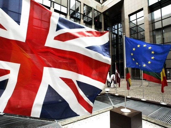 UK accused of EU tax fraud - ảnh 1