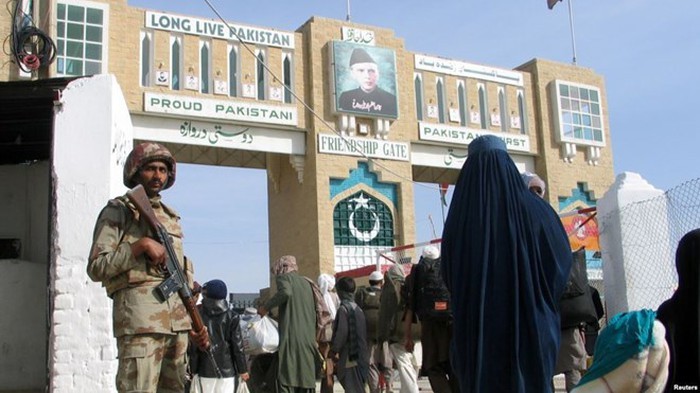 Pakistan closes 2 main border gates ahead of Afghanistan's elections - ảnh 1
