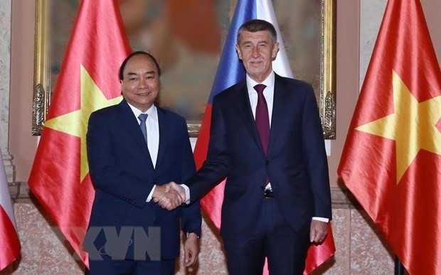 PM’s visit shapes new direction for Vietnam-Czech cooperation - ảnh 1