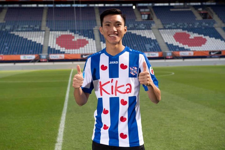 Dutch top division club SC Heerenveen unveils Vietnamese star Van Hau - ảnh 1
