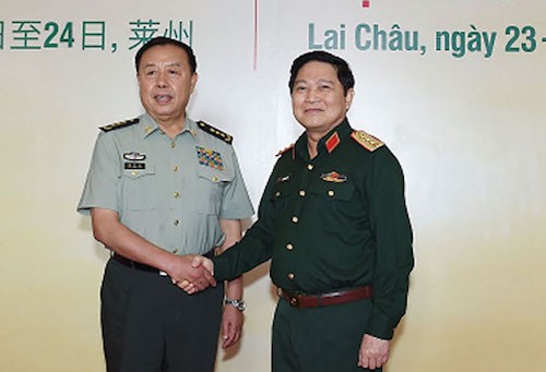 Échange d'amitié pour la défense frontalière Vietnam-Chine - ảnh 1
