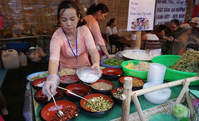 Festival de l’artisanat de Huê 2019: la cuisine vietnamienne mise à l’honneur - ảnh 2