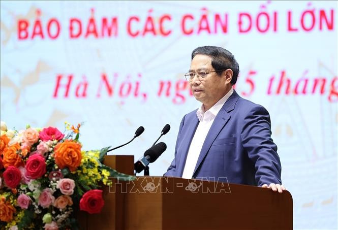 Pham Minh Chinh: les entreprises publiques doivent être des leaders dans le développement économique du pays   - ảnh 1