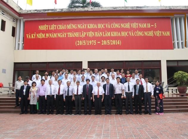 Vietnam Academy of Social Sciences sets tasks for 2015 - ảnh 1
