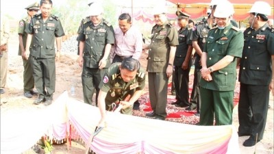 Vietnam, Cambodia enhance defense cooperation  - ảnh 1