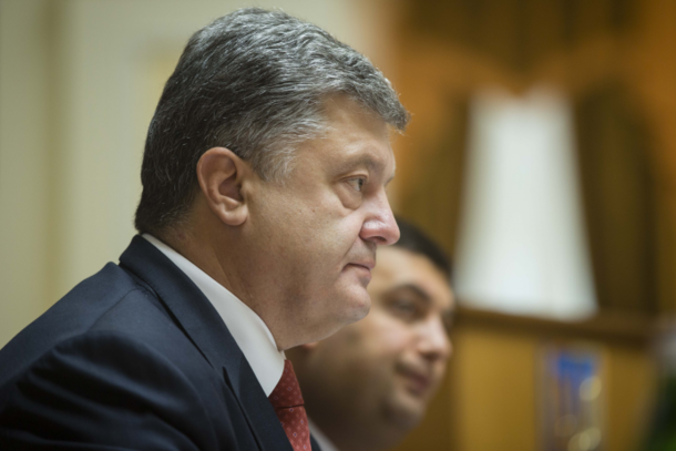 Ukrainian President signs decree on local elections  - ảnh 1