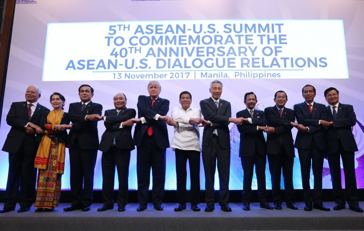  PM urges for stronger ties at Mekong-Japan Summit, ASEAN-UN Summit  - ảnh 1