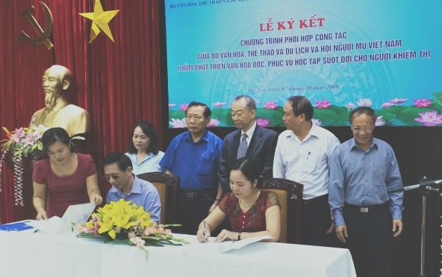 Project launched to permanently support visually impaired in learning - ảnh 1