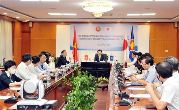 ASEAN welcomes Japan's 10 billion USD support for decarbonization - ảnh 1